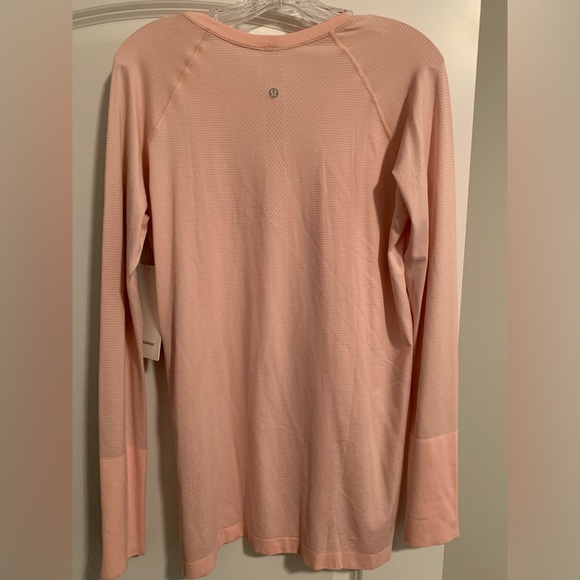 New, Lululemon swiftly tech 2.0 long sleeve - Picture 5 of 5